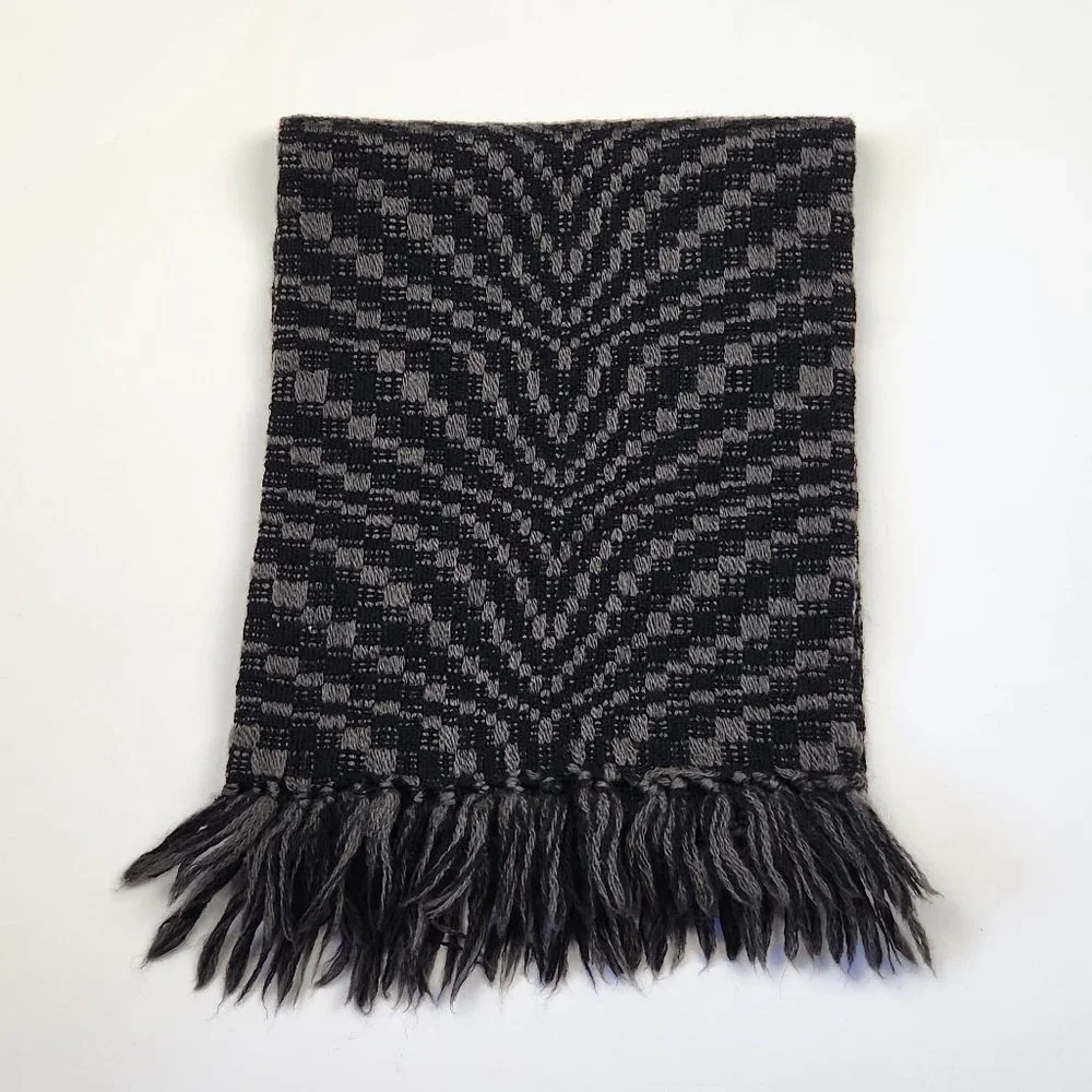 Prima Maglia Hand Loomed 100% Wool Knit Fringe Scarf